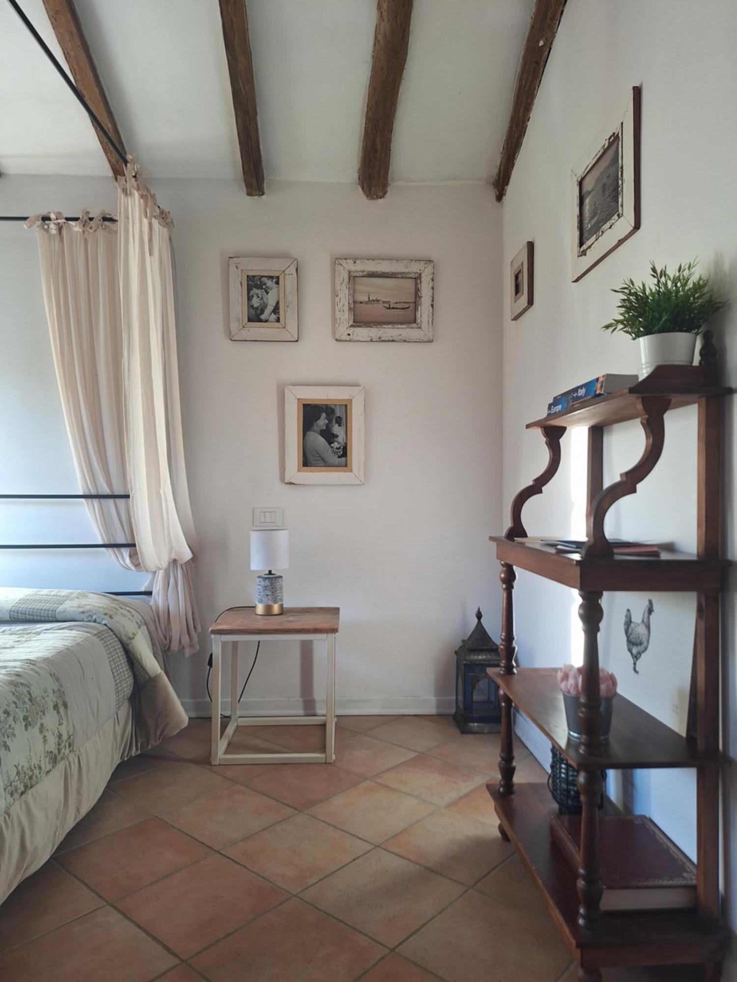 La Selva Apartment Черталдо Екстериор снимка